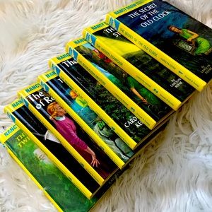 **SOLD** Nancy Drew Books 1-6, 8 & 9